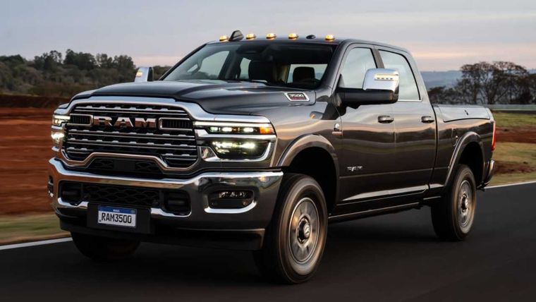 RAM 3500, la camioneta pick-up más grande y potente de Brasil