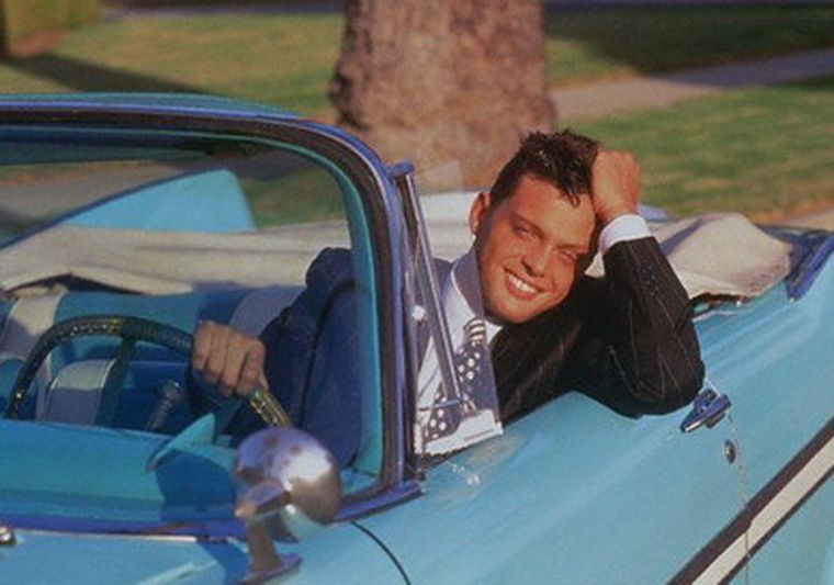 Luis Miguel comenzó a acercarse a su hija Foto: web