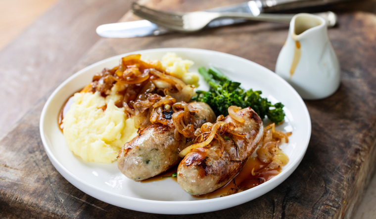 Un plato simple pero con mucho sabor: salchichas con puré Foto: Shutterstock