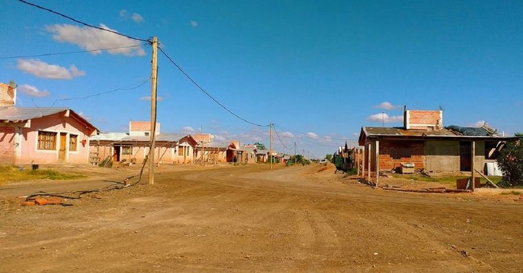 En el terreno se proyectan obras de urbanización y regularización dominial.