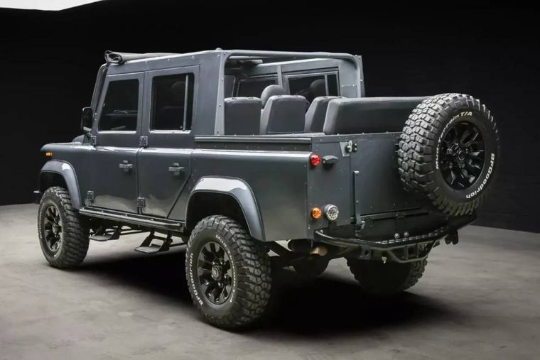 Land Rover Defender 110 1989