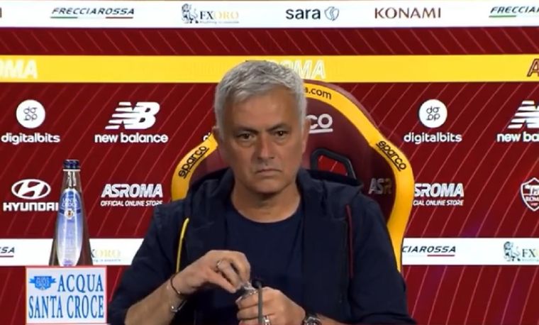 El DT manifestó su descontento a horas de su debut ante Salernitana.