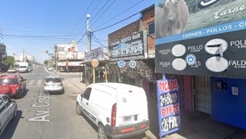 El pool está ubicado en avenida Cristianía y calle Maciel, en Ciudad Evita. El pool está ubicado en avenida Cristianía y calle Maciel, en Ciudad Evita.