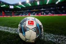 la bundesliga recibio apoyo y avanza en su plan de retorno