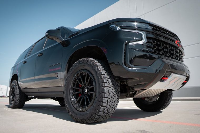 Chevrolet Suburban Jackal PaxPower