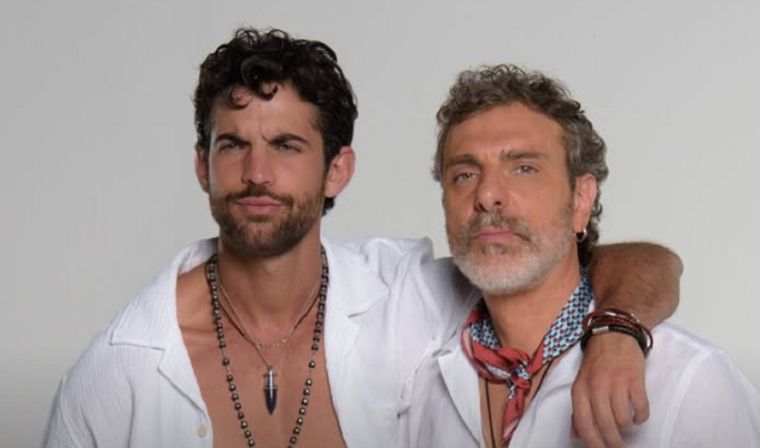 Rating Escupiré sobre sus tumbas