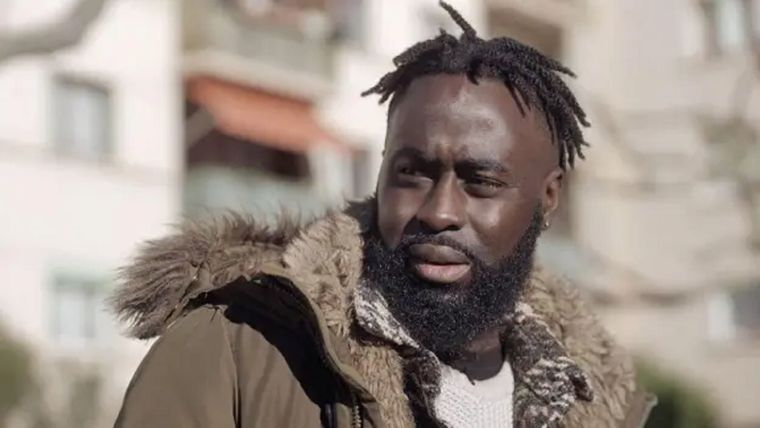 Menka Gomis está dejando a sus amigos y a su familia en Francia porque cree que tendrá más oportunidades en Senegal Foto: BBC Mundo