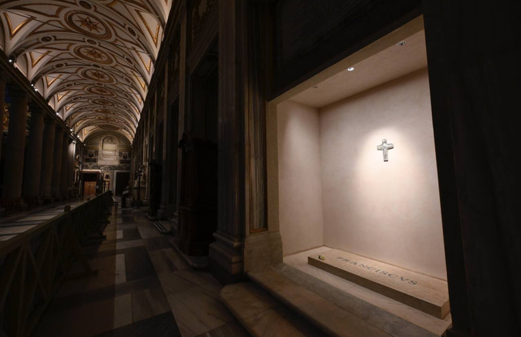 El Papa ya descansa en la Basílica de Santa María la Mayor Foto: X