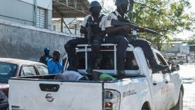 La policía capturó rápidamente a algunos reclusos, pero otros cientos siguen sin localizarse.Créditos: AFP