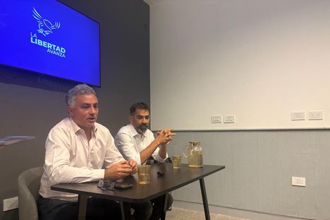 El diputado Nacional y presidente de La Libertad Avanza bonaerense, Sebastián Pareja vaticino que en el 2027 gobernaran la provincia de Buenos Aires. El diputado Nacional y presidente de La Libertad Avanza bonaerense, Sebastián Pareja vaticino que en el 2027 gobernaran la provincia de Buenos Aires.