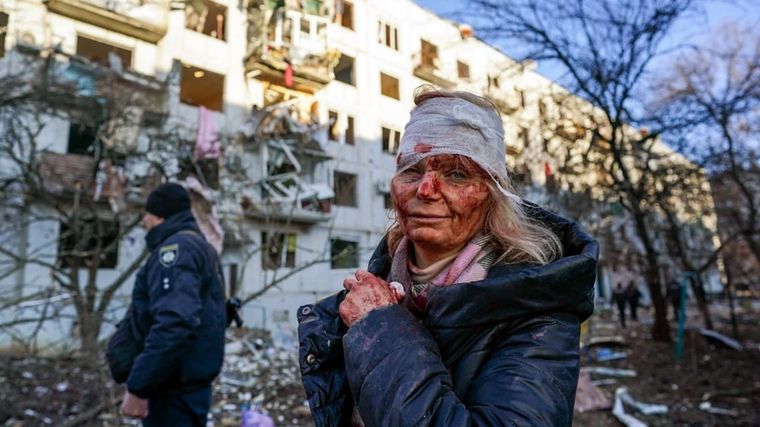 Los civiles siguen pagando la cuenta de la guerra. Foto: TheMilwaukeeIndependent