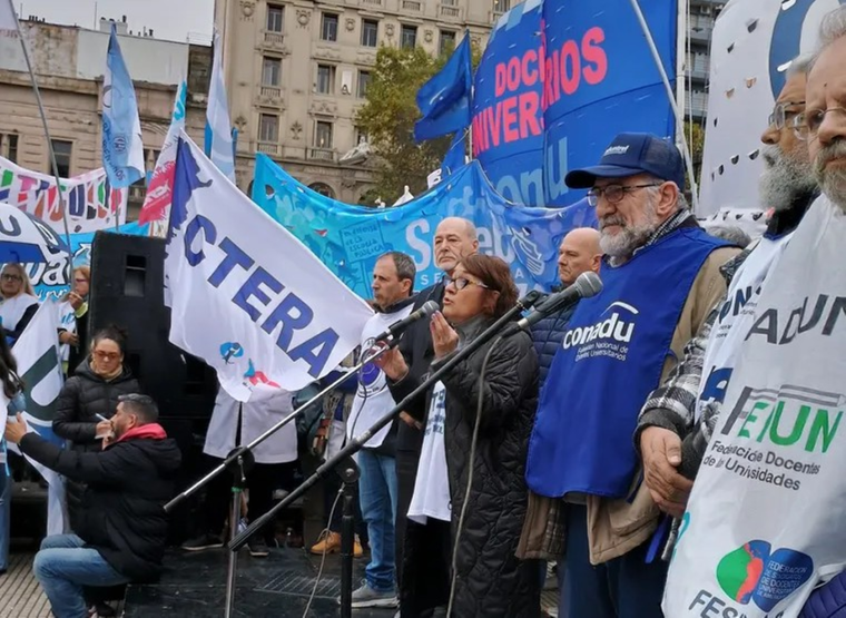 Ctera anunció un paro docente junto a otros gremios y convocó a una Marcha Federal el 14 de octubre.