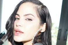 natti natasha con muy poca tela bailo en la piscina y cautivo a todos