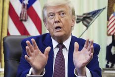 Aunque Trump autorizó la “apertura gratuita” y afirmó que el acuerdo busca que el estrecho quede “permanentemente libre de peaje”, Irán se reserva la última palabra. Aunque Trump autorizó la “apertura gratuita” y afirmó que el acuerdo busca que el estrecho quede “permanentemente libre de peaje”, Irán se reserva la última palabra.