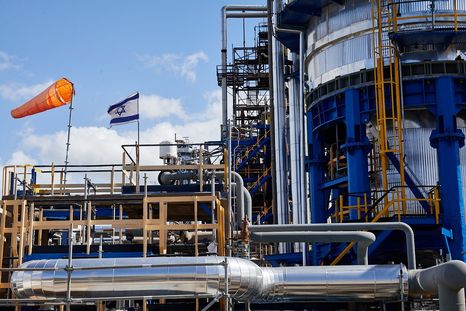 Bajo el control de Estados Unidos, Venezuela concretó su primer envío de petróleo crudo a Israel después de varios años sin operaciones.