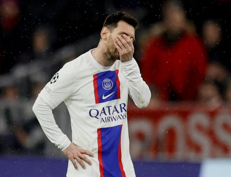 Messi y el PSG, afuera de la Champions League. Foto: EFE