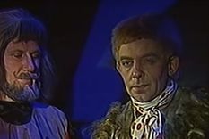 ¿Nos nominarán para algún galardón?: el hobbit Frodo (der.) consulta con el mago Gandalf. Foto: 5TV