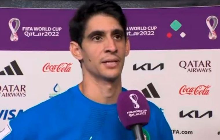 Bono, arquero de Marruecos, dueño de un acento insólitamente parecido al argentino.