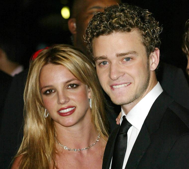 Foto: https://www.eluniverso.com/entretenimiento/gente/britney-spears-recibe-el-apoyo-de-su-ex-justin-timberlake-tras-su-audiencia-en-la-corte-nota/