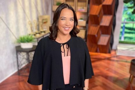 ¡Quieres lucir delgadísima durante esta temporada! con este look lo lograrás y Adamari López lo demostró