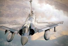 Un caza Mirage 2000, ahora usado en Ucrania. Foto: Wikipedia. Un caza Mirage 2000, ahora usado en Ucrania. Foto: Wikipedia.