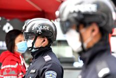 Policía China Los agentes de la República Popular pueden detectar diferencias de temperatura entre los transeúntes. Imagen: China Daily. Policía China Los agentes de la República Popular pueden detectar diferencias de temperatura entre los transeúntes. Imagen: China Daily.