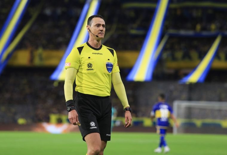 El colombiano dirigirá la final de la Libertadores. Foto: Noticias Argentinas