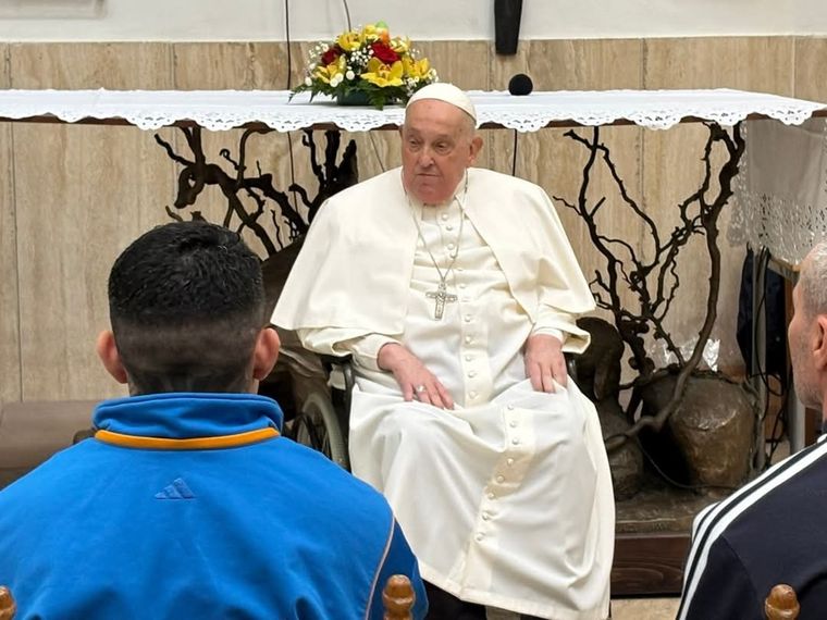 El papa Francisco comenzó a visitar esta cárcel en cada Jueves Santo desde su primera Semana Santa como Pontífice Foto: X
