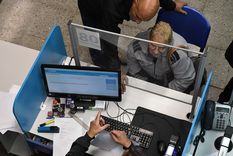 Trámite de Anses para acceder al bono de $94.000 Foto: ALF PONCE MERCADO / MDZ