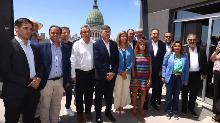 Intendentes volvieron a congregarse en Buenos Aires Intendentes volvieron a congregarse en Buenos Aires