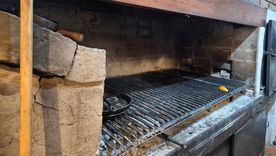 La inseguridad volvió a golpear a un Bodegón en la zona norte de Córdoba que sufrió su décimo robo en apenas 10 meses. La inseguridad volvió a golpear a un Bodegón en la zona norte de Córdoba que sufrió su décimo robo en apenas 10 meses.