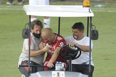 Pinola se fue con mucho dolor. Foto: TyC Sports