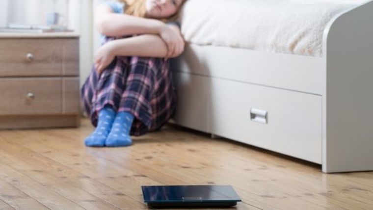 Al reforzarse el valor de lo físico en las campañas publicitarias, los niños pueden desarrollar trastornos alimenticios, como anorexia y bulimia.