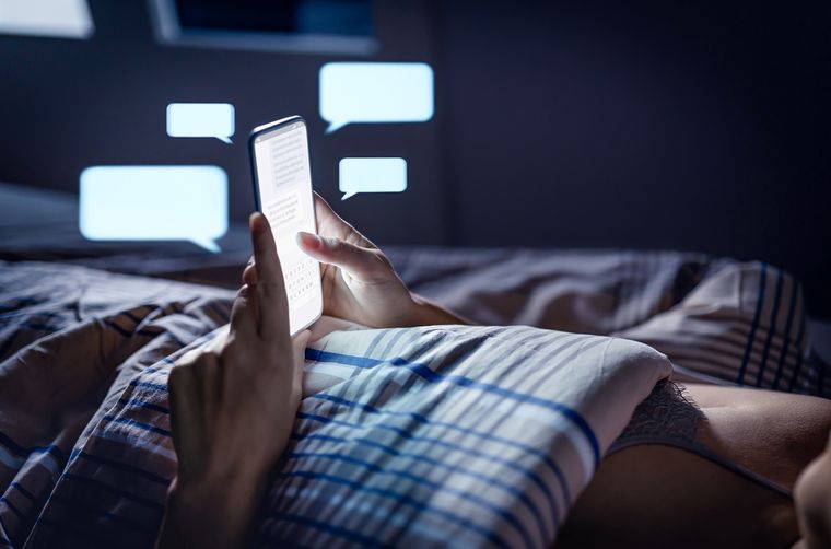 La falla en dispositivos Samsung antiguos reabre el debate sobre reemplazar un teléfono antiguo a tiempo. La falla en dispositivos Samsung antiguos reabre el debate sobre reemplazar un teléfono antiguo a tiempo.