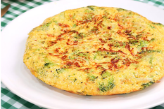 Tu nueva favorita: receta de tortilla de brócoli y queso súper rápida.