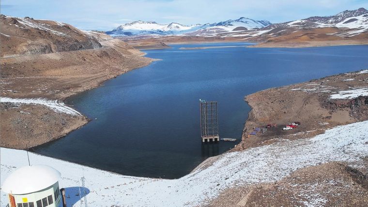 Una nota del diario chileno Las Últimas Noticias destacó la cantidad de sismos en el complejo volcánico ubicado en la frontera sur de Mendoza.