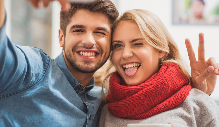 El 32% de los encuestados indicó que mantuvo una relación sentimental con un compañero o compañera de trabajo. El 32% de los encuestados indicó que mantuvo una relación sentimental con un compañero o compañera de trabajo.