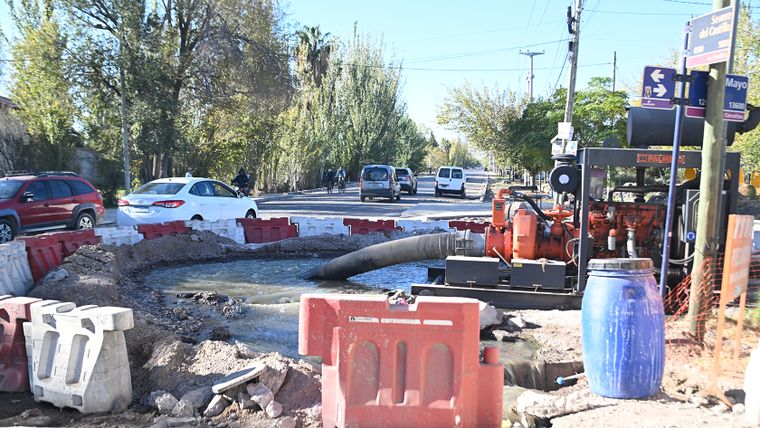Muchas de las bombas destinadas a contener los desbordes cloacales no funcionan. Muchas de las bombas destinadas a contener los desbordes cloacales no funcionan.