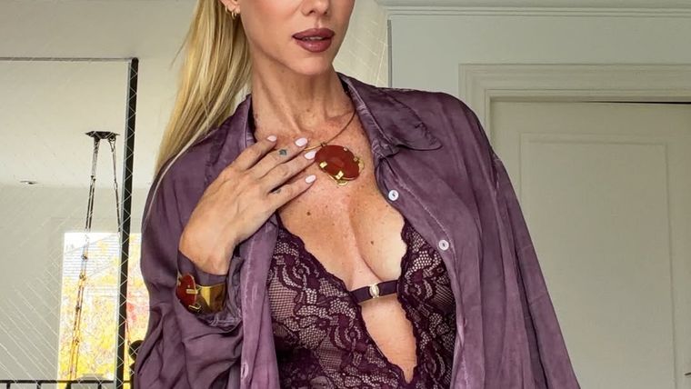 Mirá el look de Nicole Neumann. Mirá el look de Nicole Neumann.