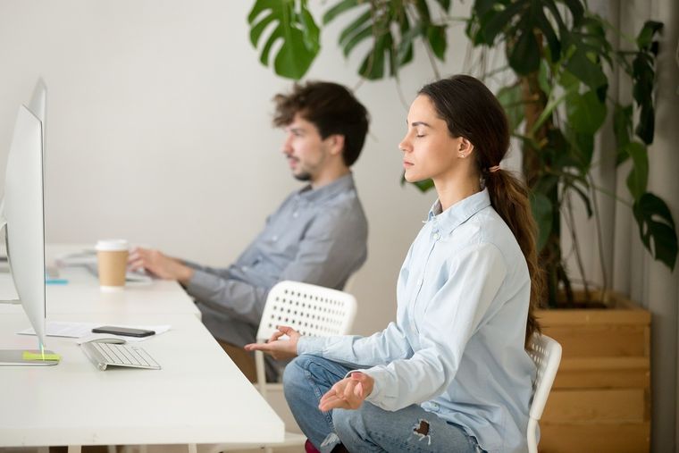 La semana que comienza tendrá jornadas intensas en lo laboral, según la astrología china. Foto: Foto de Negocios creado por yanalya - www.freepik.es