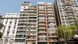 El mercado inmobiliario se está dinamizando, según un estudio privado, gracias a la aparición del crédito hipotecario, mientras que el sector de la construcción sigue golpeado por el corte de la obra pública. El mercado inmobiliario se está dinamizando, según un estudio privado, gracias a la aparición del crédito hipotecario, mientras que el sector de la construcción sigue golpeado por el corte de la obra pública.