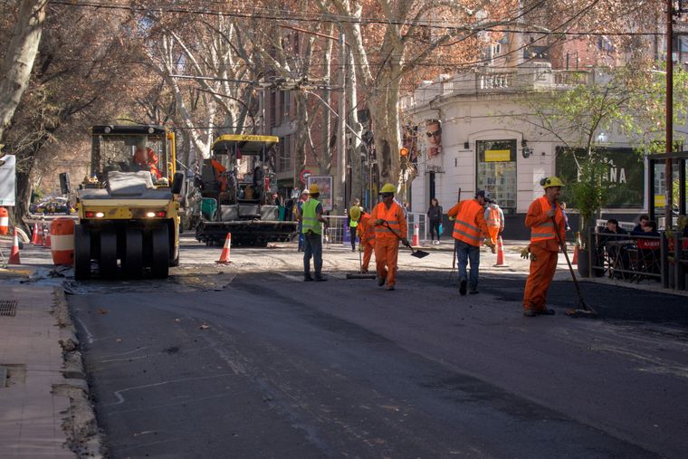 La Ciudad de Mendoza acelera obras viales: superan las 130 cuadras intervenidas La Ciudad de Mendoza acelera obras viales: superan las 130 cuadras intervenidas