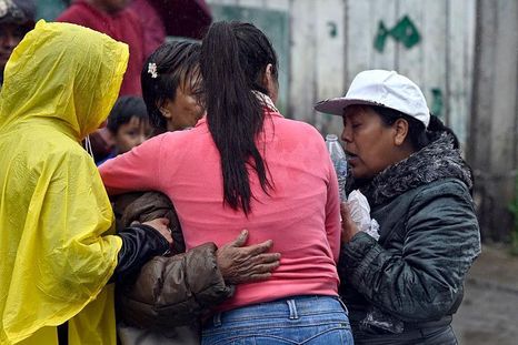 las imagenes de la devastacion causada por la doble tormenta que dejo al menos 65 muertos en mexico las imagenes de la devastacion causada por la doble tormenta que dejo al menos 65 muertos en mexico