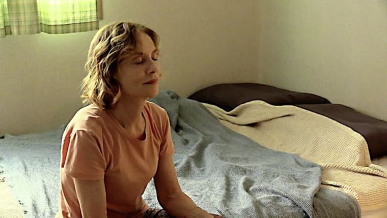 La icónica estrella del cine francés Isabelle Huppert protagoniza esta película dirigida por el coreano Hong Sangsoo (En otro país, La cámara de Claire). La icónica estrella del cine francés Isabelle Huppert protagoniza esta película dirigida por el coreano Hong Sangsoo (En otro país, La cámara de Claire). 