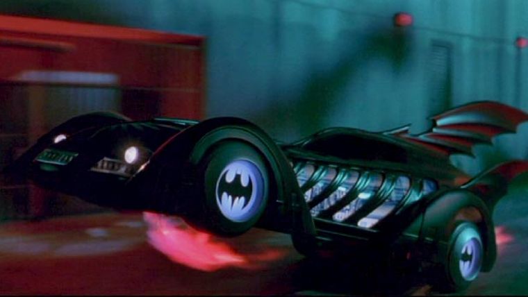 Batimóvil El auto de Batman es uno modelos más emblemáticos de la televisión y el cine.