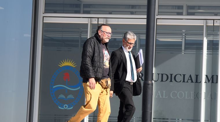 Cacho Garay, principal acusado en la investigación, y su abogado Foto: ALF PONCE MERCADO / MDZ