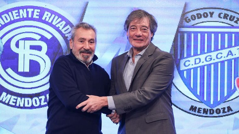 Vila ponderó la seguridad en las canchas.