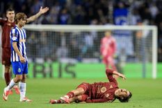 Dybala salió lesionado tras una dura infracción de Alan Varela. Foto: EFE Dybala salió lesionado tras una dura infracción de Alan Varela. Foto: EFE