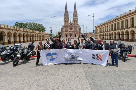 El relevo mundial de mujeres motociclistas avanza por rutas argentinas con un objetivo colectivo y una meta histórica. El relevo mundial de mujeres motociclistas avanza por rutas argentinas con un objetivo colectivo y una meta histórica.