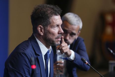 Simeone no pudo evitar las lágrimas luego de su mensaje especial a Griezmann. Simeone no pudo evitar las lágrimas luego de su mensaje especial a Griezmann.